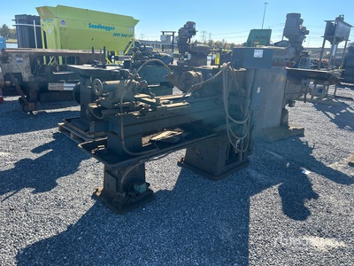 Hendey 8 in x 4 ft Tokarka