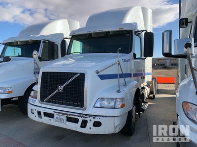 2014 Volvo VNR64T 6x4 Sleeper Truck Tractor
