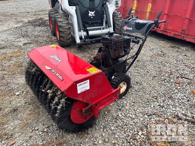 Ex Mark BR270KC36 Barredora Motorizada (Inoperable)