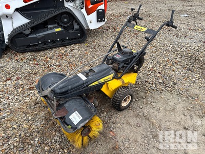 2013 Trynex SS-4000 Barredora Motorizada (Inoperable)