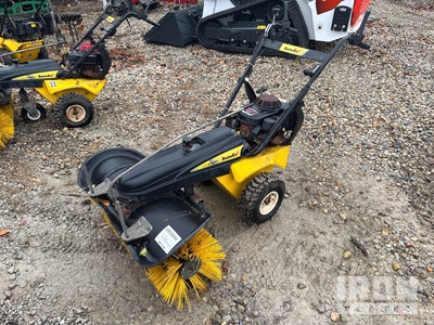 2014 Trynex SS-4000 Barredora Motorizada (Inoperable)