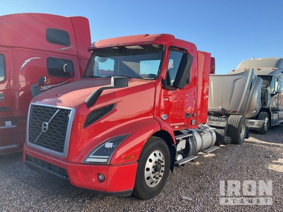 2022 Volvo 6x2 T/A Day Cab Truck Tractor (Inoperable)