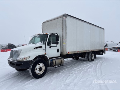 2018 International 4300 4x2 Camion fourgon