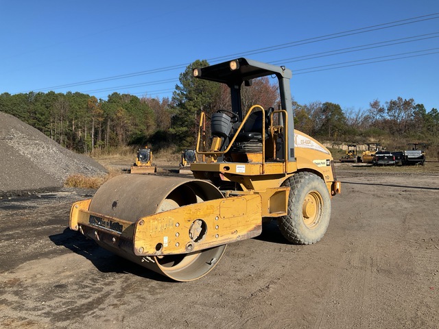 2005 Cat CS-433E Smooth Drum Compactor 2005 Cat CS-433E Smooth Drum Compactor
