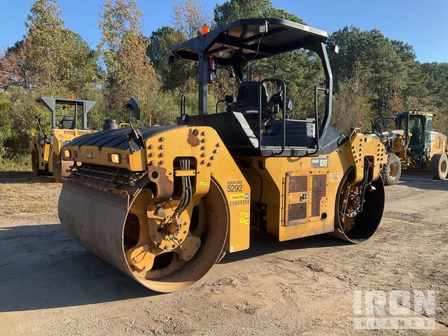 COMPACTADOR 2016 CATERPILLAR CB64B