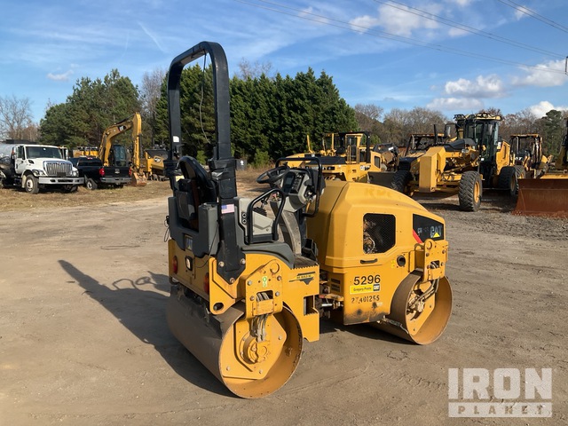 COMPACTADOR 2018 CATERPILLAR CB24B