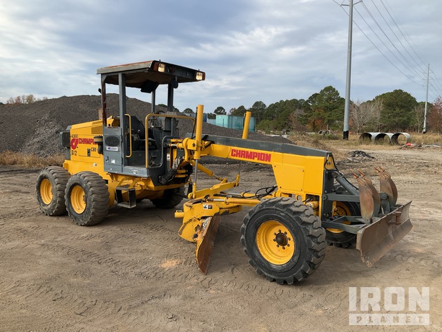 MOTOCONFORMADORA CHAMPION C80C 2006