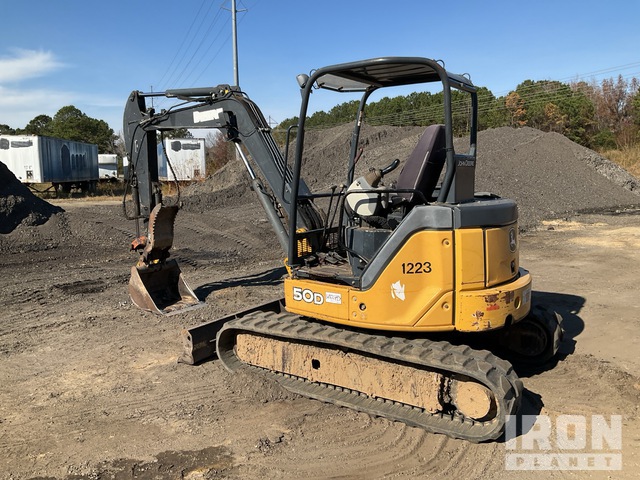 EXCAVADORA 2011 JOHN DEERE 50D