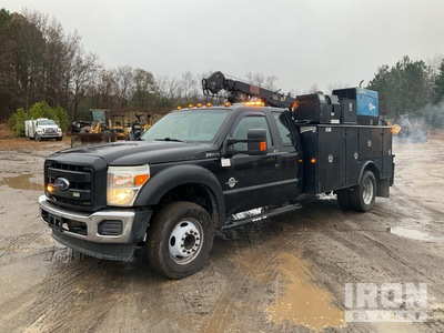 2014 Ford F-550 4x2 Extended Cab شاحنة خدمة
