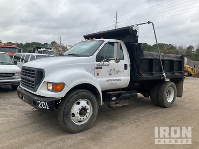 2000 Ford F-650 XL 4x2 ダンプトラック(S/A)