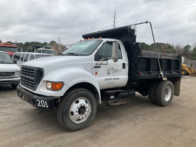 2000 Ford F-650 XL 4x2 S/A Dump Truck