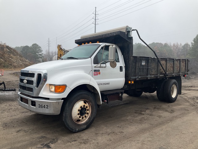 2007 Ford F-750 4x2 S/A Dump Truck