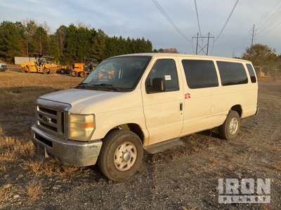 2010 Ford E350 XLT 16 Passenger Van