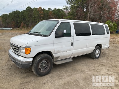 2006 Ford E350 14 Passenger Van