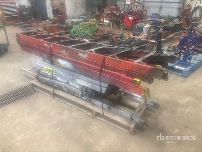 Quantity of (5) Leiter