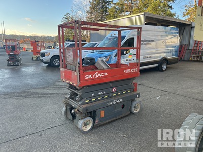 2017 Skyjack SJIII3219 Scissor Lift (Inoperable)
