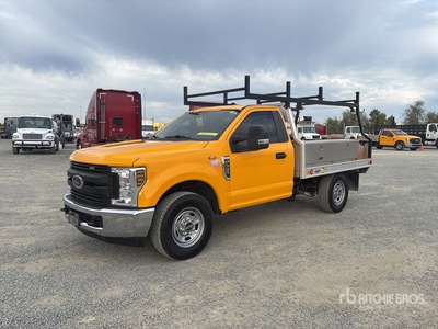 2019 Ford F-250 XL 4x2 Flatbed Truck