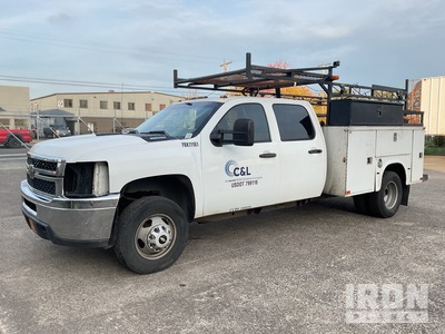 2011 Chevrolet Silverado 3500HD 4x4 Crew Cab Utility Truck