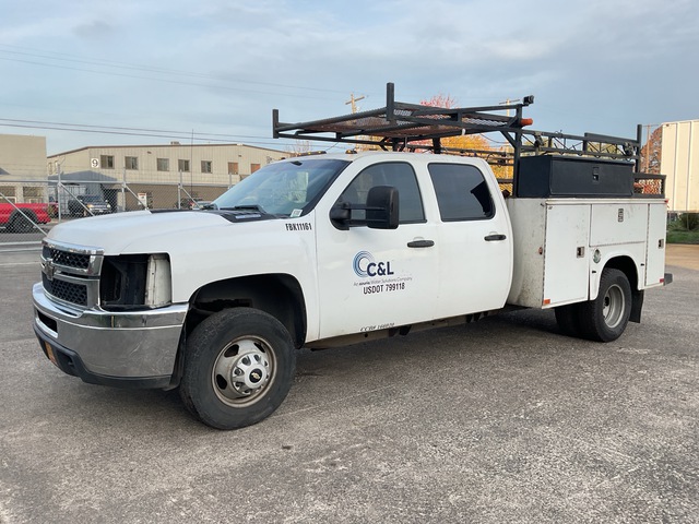 2011 Chevrolet Silverado 3500HD 4x4 Crew Cab Utility Truck