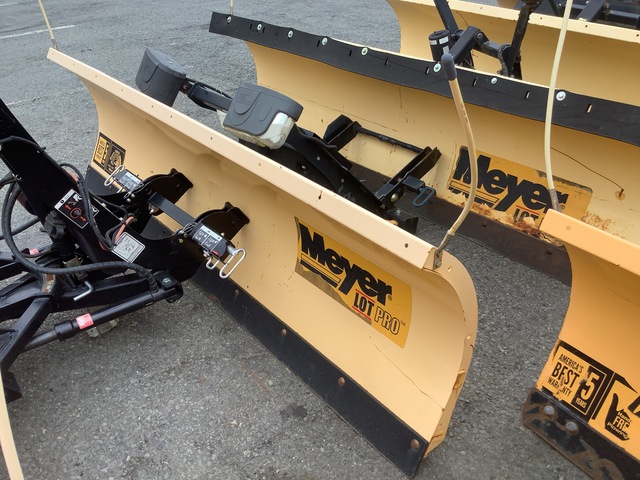 Meyer LP-8.5 8 ft 6 in Snow Plow Meyer LP-8.5 8 ft 6 in Snow Plow