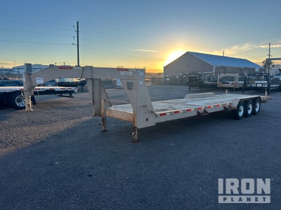 2013 (unverified) ABU 30 ft Tri/A Gooseneck Flatbed Trailer