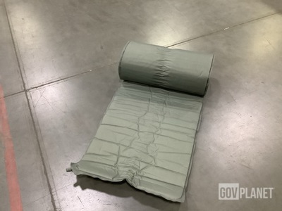 (135) Self-Inflating Sleeping Mats