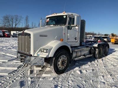2014 Kenworth T800 6x4 T/A Day Cab Truck Tractor