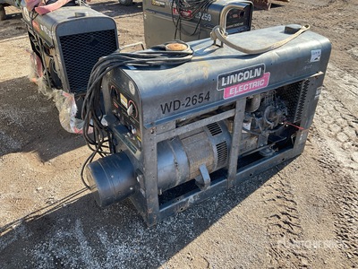 Lincoln Electric Classic 300D 300 A Skid-Mounted Stick Engine Driven Welder