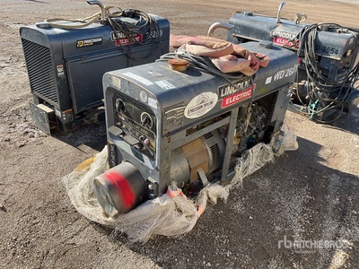 Lincoln Electric Classic 300D 300 A Skid-Mounted Stick Engine Driven Welder