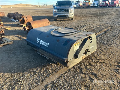 2009 Cat 72 in Skid Steer Sweeper