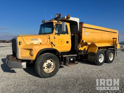 1996 Ford L9000 6x4 T / A-kiepwagen