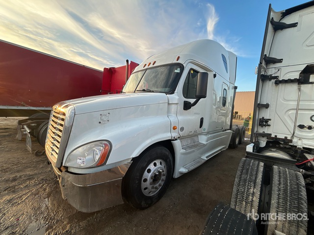 2013 Freightliner Cascadia 125 6x4 3-Achs Sattelzugmaschine | Ritchie ...