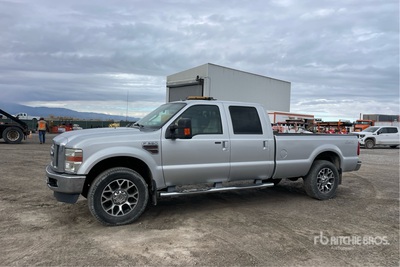 2010 Ford F-350 Lariat 4x4 Crew Cab Pickup
