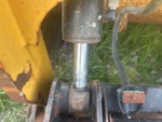Hydraulics with Bucket Tilt Cylinders