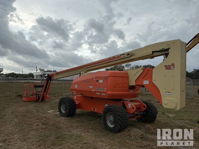 ELEVADOR ARTICULADO 2013 JLG 4WD 800AJ