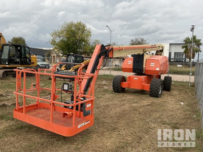 2013 JLG 800 AJ 4WD Diesel ブームリフト