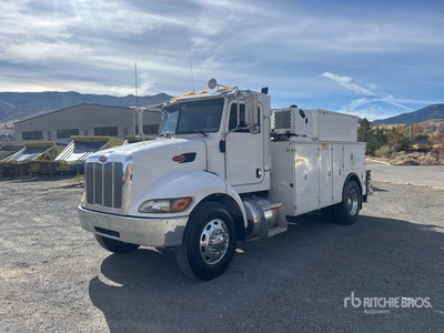 2005 Peterbilt 335 Service Truck