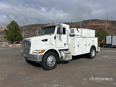 2005 Peterbilt 335 Servicewagen