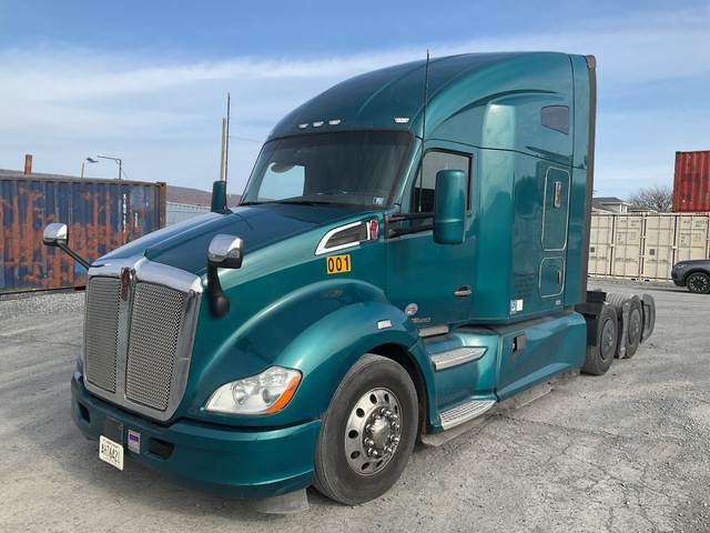 2021 Kenworth T680 6x4 T/A Sleeper Truck Tractor 2021 Kenworth T680 6x4 T/A Sleeper Truck Tractor