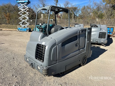 2016 Tennant M20 Ride-On Laveuse de sol