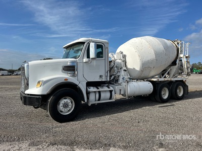 2014 Freightliner 122SD 6x4 Mixer Truck