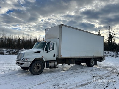 2017 International 4300 6x4 Gesloten vrachtwagen