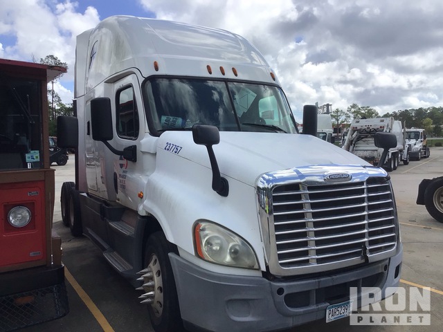 CAMIóN CAMAROTE 2016 FREIGHTLINER