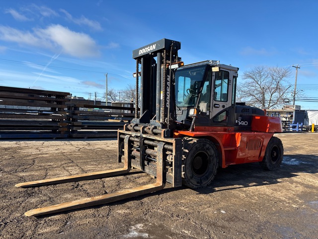 2016 (unverified) Doosan D140S-7 30850 lb Pneumatic Tire Forklift