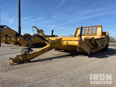 2021 K-TEC 1233 4 Tire Hydraulic Pull Scraper