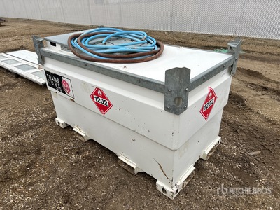 2013 Western Transcube 2000 L Portable Steel Fuel Tank