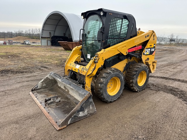 2015 Cat 236D Two-Speed Skid Steer Loader 2015 Cat 236D Two-Speed Skid Steer Loader