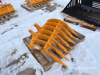 2025 GIYI Fit to cat 305 teeth Râteau d'excavatrice (Unused)