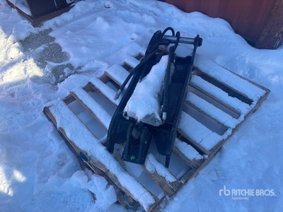 2025 GIYI GY-XJ7T 46 in Hydraulic CAT Hydraulic Excavator Thumb (Unused)