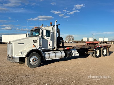 2013 Kenworth T800 6x4 Bed Truck